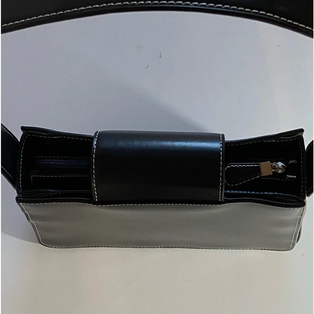 The Hermes of England Tanner Krolle London Classic Black Leather Bag Retail$2500 - Picture 9 of 16